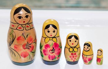 3' Wood Matryoshka Nesting Dolls