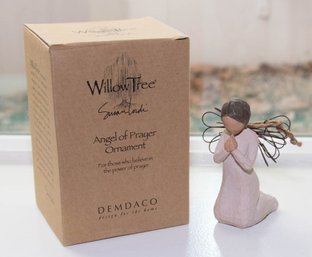 1999 Willow Tree Angel Of Prayer Figurine