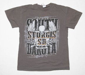 Sturgis South Dakota Grey Skull And Wings Graphic T-shirt Size Medium