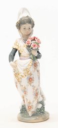 Lladro ' Valencian Girl With Flowers' Porcelain Figurine #1304