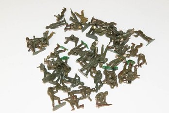 Lot Of Plastic Military Soldiers