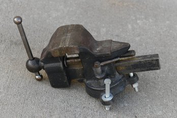 A.M&F 023 12 Bench Vise (will Not Ship)