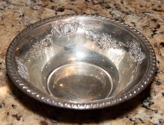 Sterling 350-6 Embossed Bowl 85g