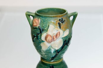 1943 Roseville Pottery Green Magnolia Vase 86-4