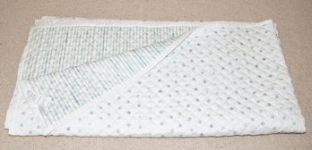 Cuddledown Full/Queen Size White And Light Green Polkadot Quilt