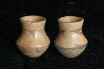 Mata Ortiz Miniature Pottery Vessels (2)