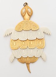 1970s Large Articulated Turtle Necklace Pendant