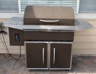 TRAEGER SELECT PRO PELLET GRILL - BRONZE And Cover