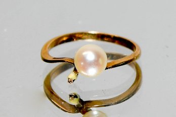 18 Karat Gold Pearl Ring