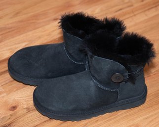 Womens Shearling Black Sheepskin Ankle Ugg Boots Size 9