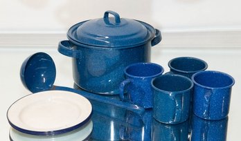 1970s Blue Enamel Splatterware With 4 Enamel 18cm Plates Made In Sweden