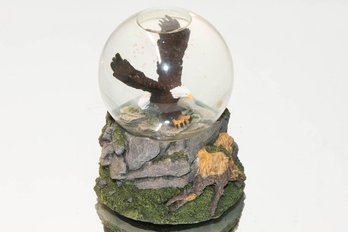 The Beautiful America Eagle Snow Globe Music Box