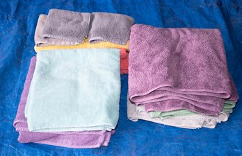 Lot Of Assorted Towels