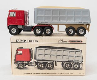 1992 Jim Beam Dump Truck Whiskey Decanter In Original Box (empty)