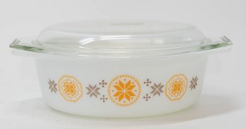 1960s Pyrex Town And Country 1.5 Qt. Oval Casserole Dish With Lid