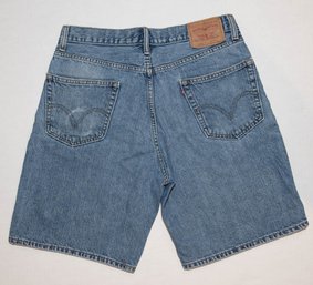 Levi Strauss 550 Medium Wash Men's Jeans Shorts Size 34