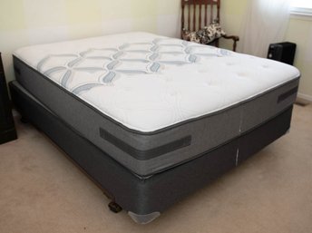 Sealy Posturepedic Queen Size Mattress And Boxspring