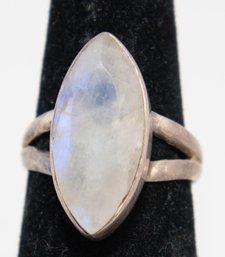 Moonstone Oval Cut Sterling Silver Ring Size 7 1/2