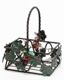 Distinctive Accents Metal Grape Cluster Basket New In Box (Suggested Retail $7.75)