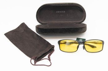 Sonic Sunglasses With Case New With Tag