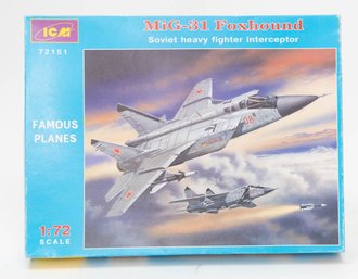 ICM MiG-31 Foxhound Model Kit 1:72