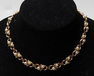 1980s Trierai Faux Pearl White Glass Gold Tone Necklace