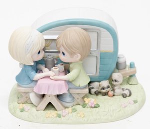 2010 Precious Moments ' I'm A Happy Camper When I'm With You' Porcelain Figurine New In Box