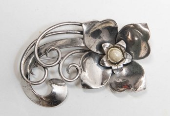 Nino Bisso Hand Wrought Sterling And Pearl Lily Flower Brooch 15.37g