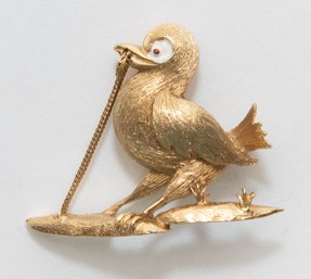 Vintage Unser Gold Tone Duck Catching A Worm Brooch