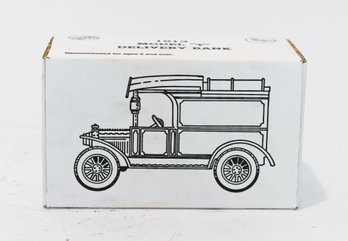 1991 ERTL 1913 Model 'T' Delivery Bank