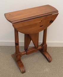 20th Century Small Pine Drop Leaf Table