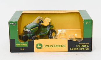 2006 ERTL John Deere 125 Lawn & Garden Tractor 1/16 Scale