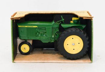 1970s ERTL John Deere Toy Tractor 1/16 Scale