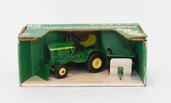 19873 ERTL John Deere 140 Lawn-Garden Dump Cart Set 515