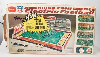 1970s Tudor American Conference Electric Football Game Jets Vs. Browns ( Incomplete)