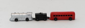 1950s Barclay Miniature Train Cars 2'-2.5'