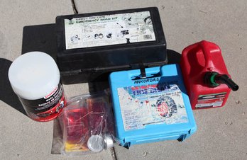 Lot Of Garage Items Including Bondo Body Filler And 1 Gallon Gas Can (will Not Ship)