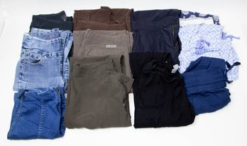 Women's Jean And Pant Lot Sizes 6 To 10 Includes JAG, Lucy And Patagonia Plus Sleep Pants