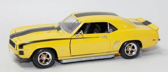 ERTL 1969 Yellow Chevy Camaro SS 427 1/18 Scale