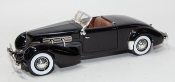 ERTL Black 1937 Cord 812 1/18 Scale