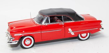 Welly Red 1953 Ford Crestline Sunliner 1/18 Scale