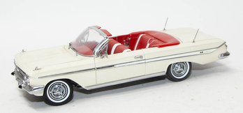 Scale Sun Star Off White 1961 Chevy Impala 1/18 Scale