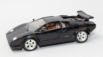 Bburago 1988 Black Lamborghini 1/18 Scale