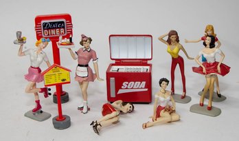 Plastic Diorama 1950s Diner Soda Machine And Figurines