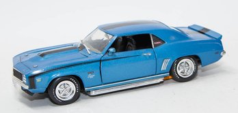 ERTL American Muscle Blue 1969 Motion Chevy Camaro 1/18 Scale With Box