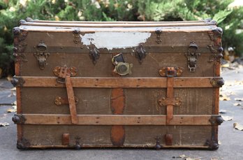 Early 20th Century Flat Top Steamer Trunk