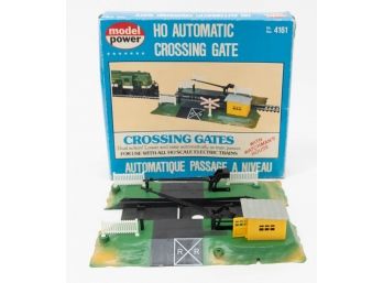 Model Power HO Automatic Crossing Gates