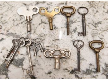 Lot Of Vintage And Antique Keys