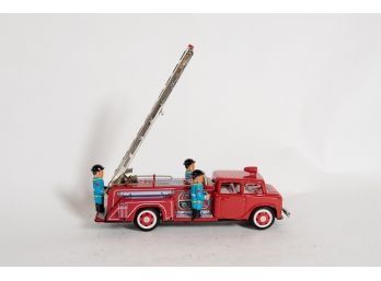 Tin Litho Fire Truck With Siren MF 718