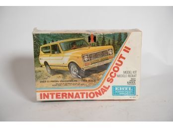 ERTL International Scout II 1/25 Scale Model Kit (shrinkwrapped) #8021